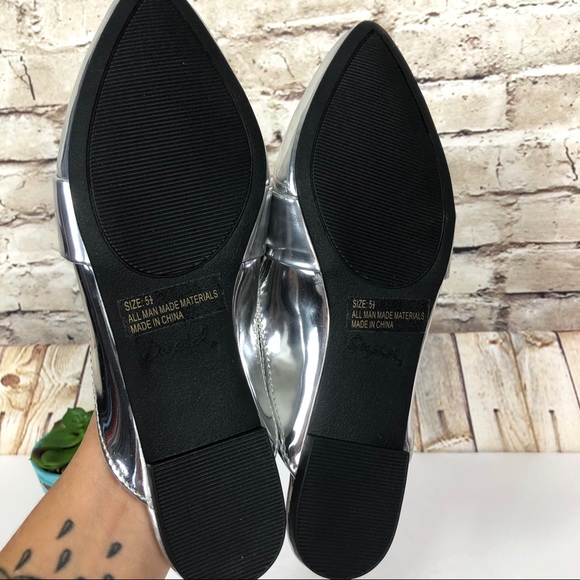 NEW Qupid Swirl Metallic loafer slides Sz 5.5 - Picture 3 of 8